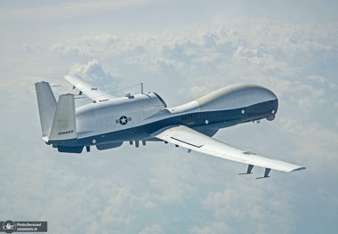 یک پهپاد پیشرفته دشمن در آسمان فردیس متلاشی شد