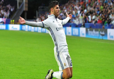 ستاره کهکشانی ها تا 2023 تمدید می‌کند
