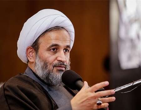 پناهیان: دولت روحانی در مذاکرات قوی ظاهر نشد