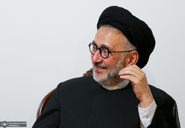 انتقادات ابطحی خطاب به هاشمی وزیر ارتباطات: محافظه‌کاری شدیدی از خود به جامعه القا کرده‌اید/ در مورد فیلترینگ مرعوب اندکی شده‌اید که اگر به خواست آن‌ها بود، شما و آقای پزشکیان هم نباید سر کار می‌بودید/ حق مردم را به‌خاطر چند نفر معدود نباید ضایع کرد