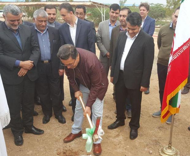 احداث یک طرح فرودگاهی با حضور وزیر جهاد کشاورزی در کیش آغاز شد