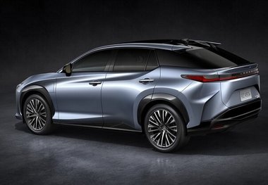 
لکسوس خودروی تمام برقی جدید تولید کرد