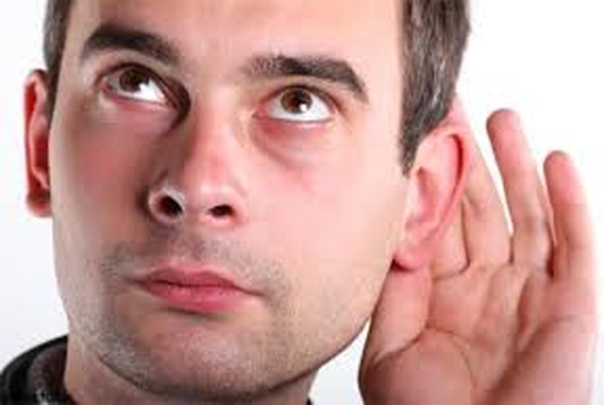 دلیل کم شنوایی یا کری گوش چیست؟