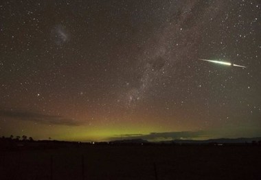  شهاب سنگ سبز رنگ+ عکس
