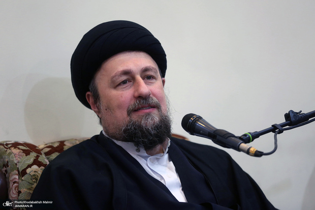 سید حسن خمینی: با حضور در راهپیمایی ۲۲ بهمن، وحدت در برابر دشمنی ها را نشان دهیم/ انقلاب اسلامی برای کرامت‌ شکل گرفته، مراقب باشیم این کرامت‌ از دست نرود/ آنچه جامعه را به خروش وادار می‌کند، «فقر» نیست، «استضعاف» است