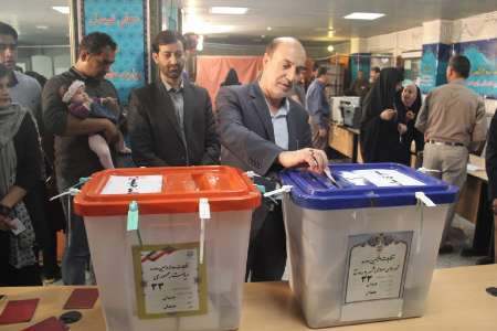 فرماندار همدان: حضور مردم در انتخابات پرشور است
