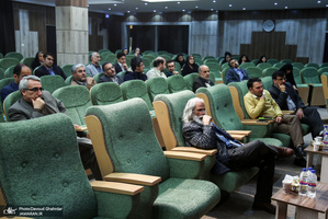 پیش همایش نقد و واکاوی آثار مرتبط با زندگینامه امام خمینی(س)-2