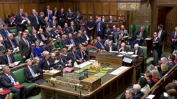 پارلمان انگلیس خروج از اتحادیه اروپا را 3 ماه به تأخیر انداخت