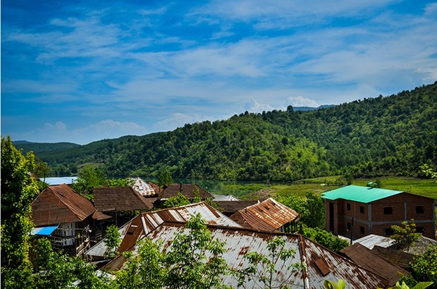 کلیپ روستای میرارکلا سوادکوه ؛ به نام بی خانمانان به کام ویلاسازان