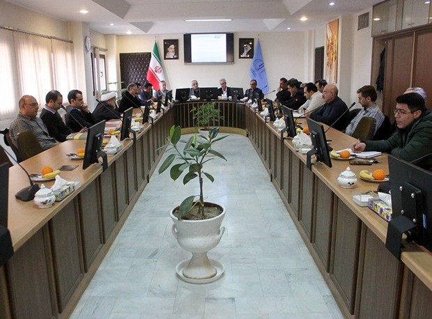 بررسی شاخص‌های ارزیابی ارتقای دانشگاه‌ها به تراز بین‌المللی در دانشگاه تبریز