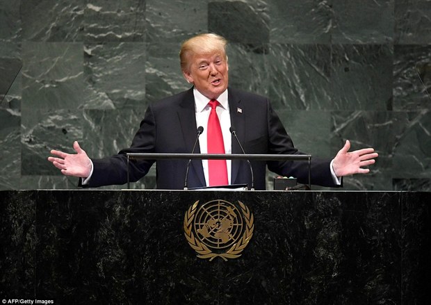 تصاویر/ خانواده ترامپ در سازمان ملل هم شاهد مضحکه شدن وی بودند