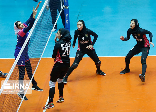 تیم والیبال ستارگان شیراز مقابل سایپا تهران کار سختی دارد