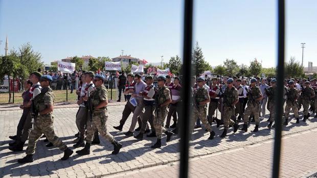 صدور حکم بازداشت 228 تن از مخالفان در  ترکیه