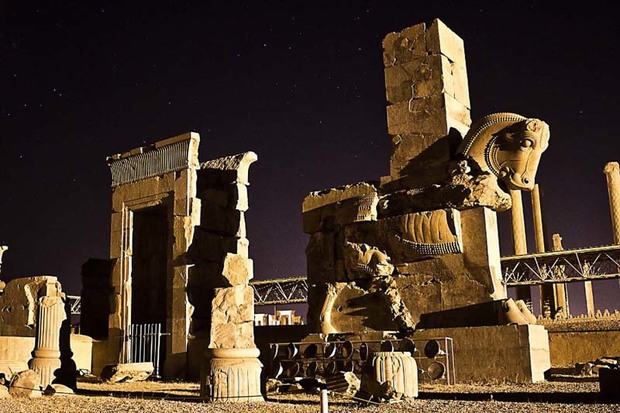 جهان از طریق هالیوود آثار تاریخی ایران را می شناسد