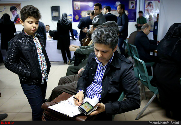 ثبت‌نام ۳۸۰ نفر از شهروندان همدانی در روز دوم نام‌نویسی انتخابات شوراها