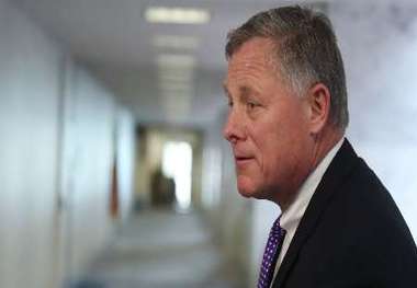 سنای آمریکا همچنان به دنبال احضار مشاور سابق امنیت ملی ترامپ