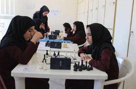 آغاز مسابقات شطرنج دختران ایران در یزد