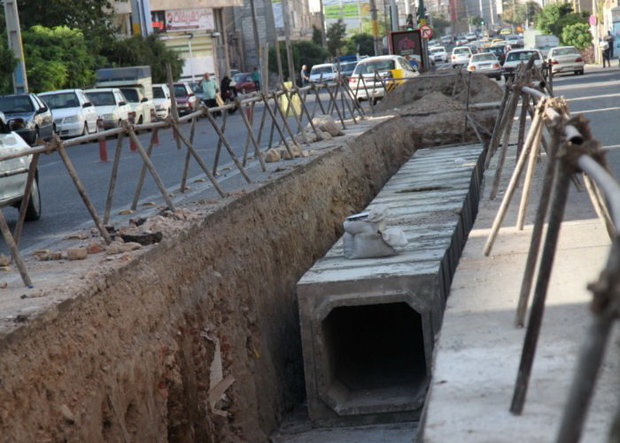 کانال رضانژاد مشکل آبگرفتگی مناطق مرکزی شهر را مرتفع می‌کند