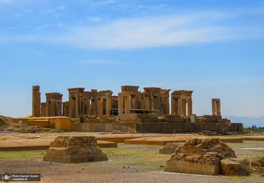 تشدید فرونشست زمین در پردیس تخت جمشید
