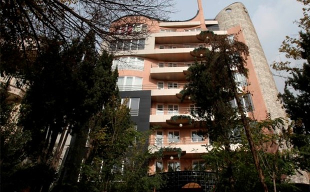 بررسی پرونده برج باغ ها در منطقه 2 تهران متوقف شد