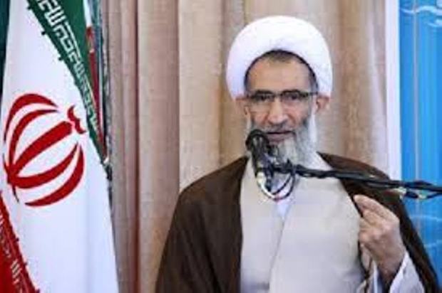 ملت ایران با اقتدار در برابر قدرت پوشالی استعمار ایستاده است
