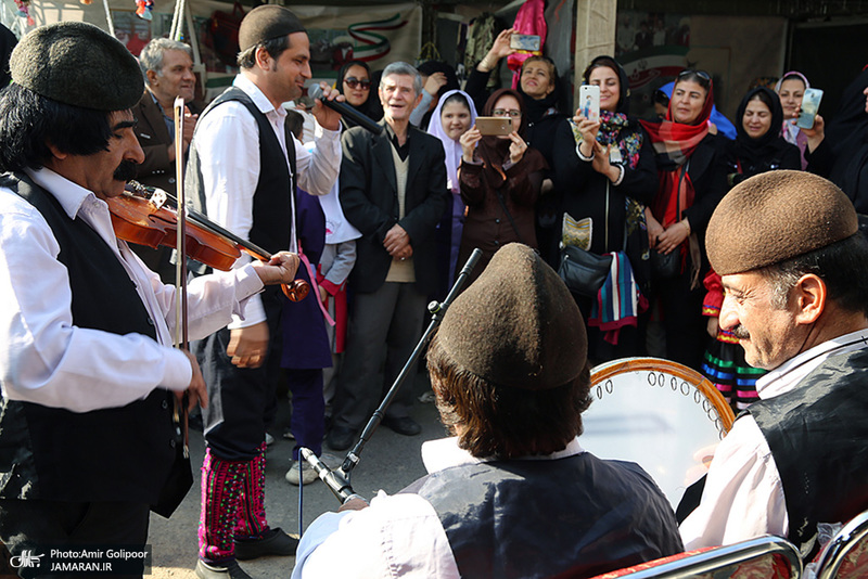 جشنواره اقوام ایرانی به مناسبت هفته وحدت در منطقه 22 