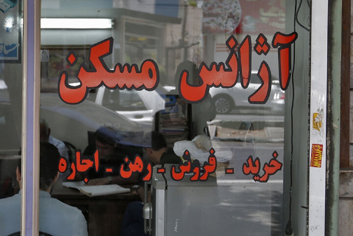 خانه دار شدن کارگران در تهران غیرممکن شد: با دستمزد و قیمت های فعلی 133 طول می کشد!