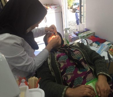 کلینیک سیار داندانپزشکی در مناطق محروم سنندج و مریوان مستقر است