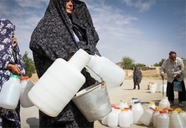 بحران آب در روستاهای بستان آباد  آب روستائیان با تانکر تامین می شود