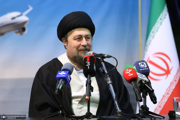  سید حسن خمینی: کسانی‌ که‌ نقش‌ دولت‌ در جنگ ۱۲ روزه‌ را کمرنگ جلوه دادند بی انصافی کردند/ باور کنیم حکومت‌ از آن‌ مردم‌ است/ توجه‌ مدیریت کشور باید به بخش‌های ضعیف جامعه‌ باشد