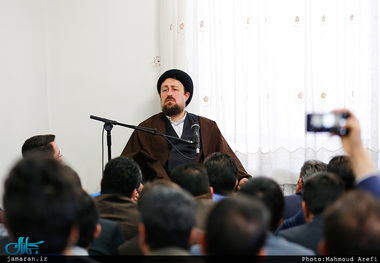 سید حسن خمینی: ناامیدی را به جامعه تزریق نکنیم/ حق گله مندی داریم، ولی هیچ اتفاقی بدتر از ناامیدی نیست/ در فضای مجازی باید «نهضت مودبانه نویسی» شکل گیرد