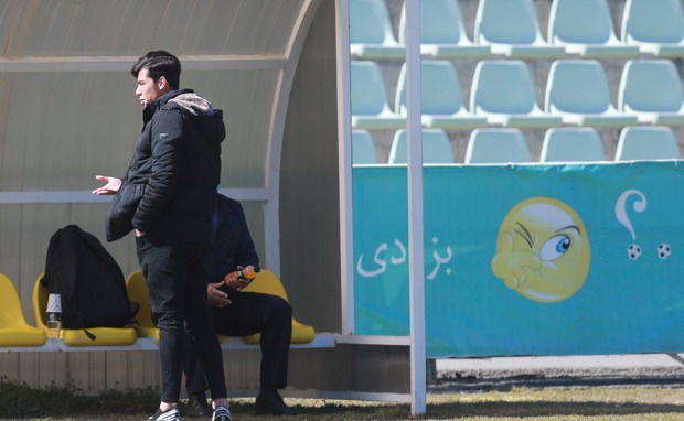 سجاد آقایی در اختیار باشگاه استقلال قرار گرفت+ عکس