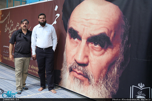 بازدید هیئتی از دانشگاه دفاع ملی جمهوری اسلامی پاکستان از بیت امام خمینی در جماران