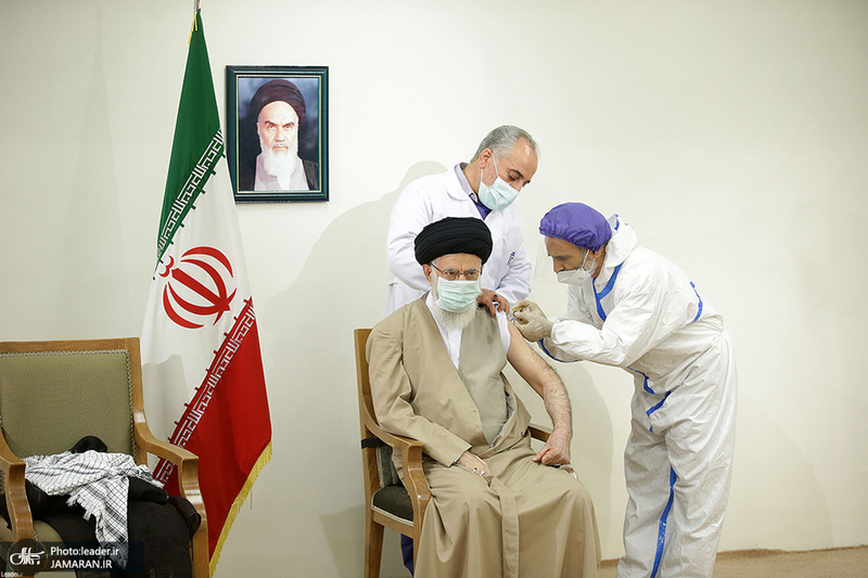 دریافت دُز اول واکسن ایرانی کرونا توسط رهبر معظم انقلاب