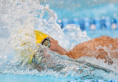 
 شنا با معده پر ممنوع