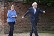 بی ادبی نخست وزیر انگلیس در دیدار با صدراعظم آلمان+عکس