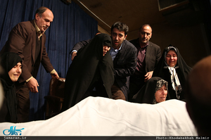 مراسم وداع با پیکر آیت الله هاشمی رفسنجانی در حسینیه جماران