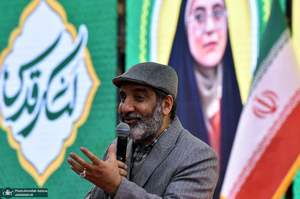 اجتماع باشکوه نوجوانان آرمانی لشکر قدس در حرم مطهر امام خمینی (س)-2