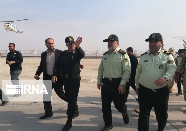 فرمانده نیروی انتظامی از پایانه مرزی چذابه بازدید کرد