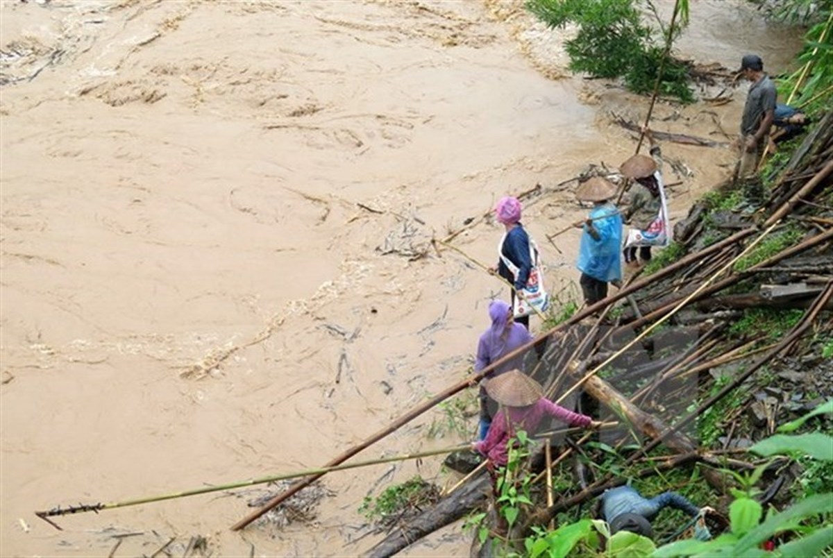 مرگ ۵۴ نفر و ناپدید شدن ۳۹ نفر در سیلاب ویتنام