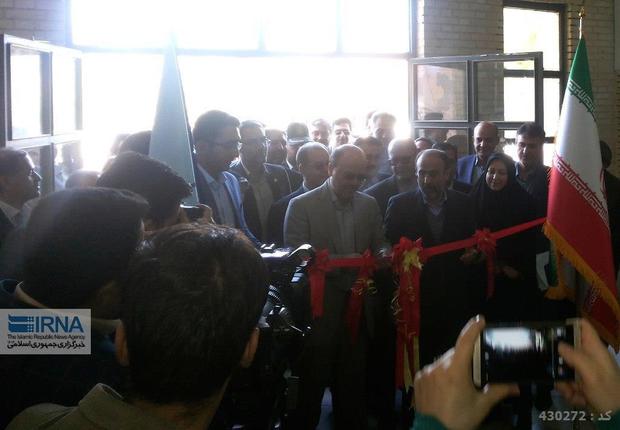 همزمان با هفته پژوهش، نمایشگاه فن بازار در دانشگاه یزد افتتاح شد