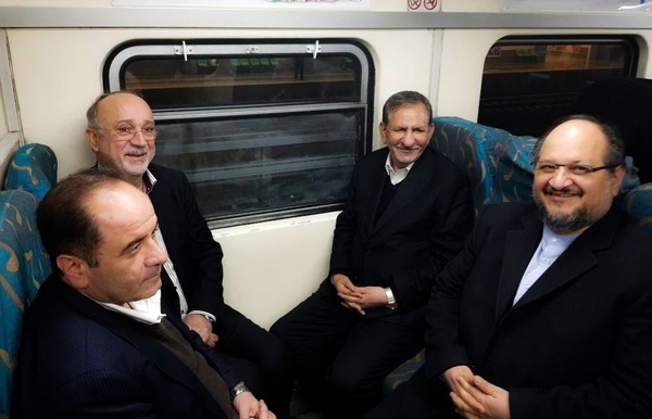 جهانگیری با مترو عازم تهران شد