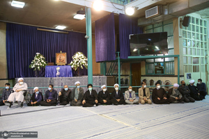 مراسم تشییع حجت الاسلام و المسلمین محتشمی پور در حسینیه جماران