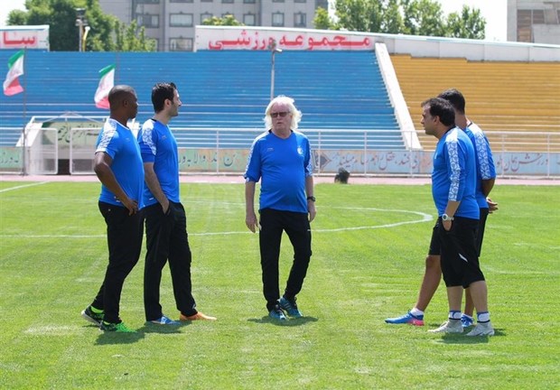 غیبت دوباره اسماعیلی در تمرین استقلال به دلیل مصدومیت/ تحسین آقاخان توسط کولی و ساناک

