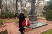 ادای احترام سفیر روسیه در تهران به سربازان شوروی که در ایران کشته شدند (5)