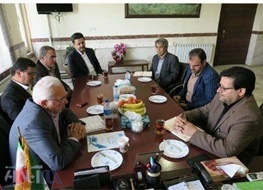 دعوت فرماندار بیجار از سرمایه گذاران برای ایجاد اشتغال در بام ایران