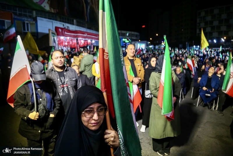 چهل و هفتمين شب اجتماع پرشور مردم در ميدان وليعصر (عج)