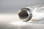 بلای مصرف نمک در ایران