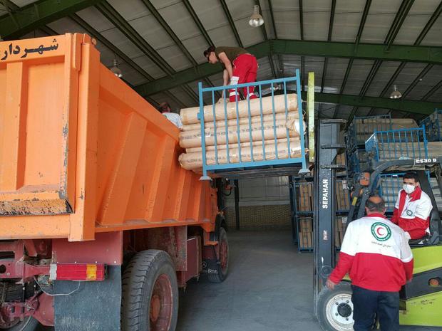 5 کامیون چادر امدادی از شهرری به مناطق زلزله زده ارسال شد