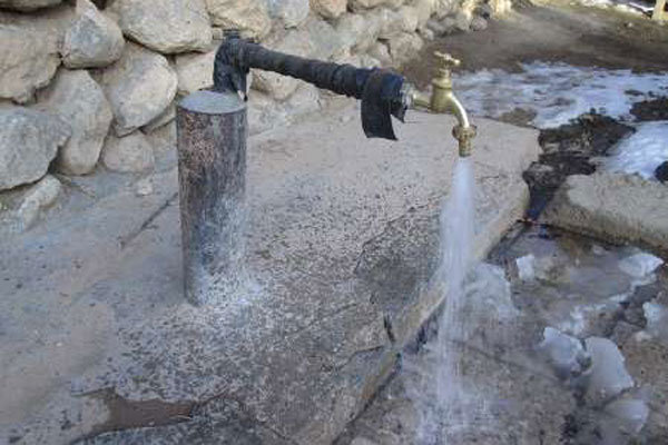 تا پایان سال ٩٦ کل روستاهای شهرستان کارون از آب شرب بهره‌مند می‌شوند